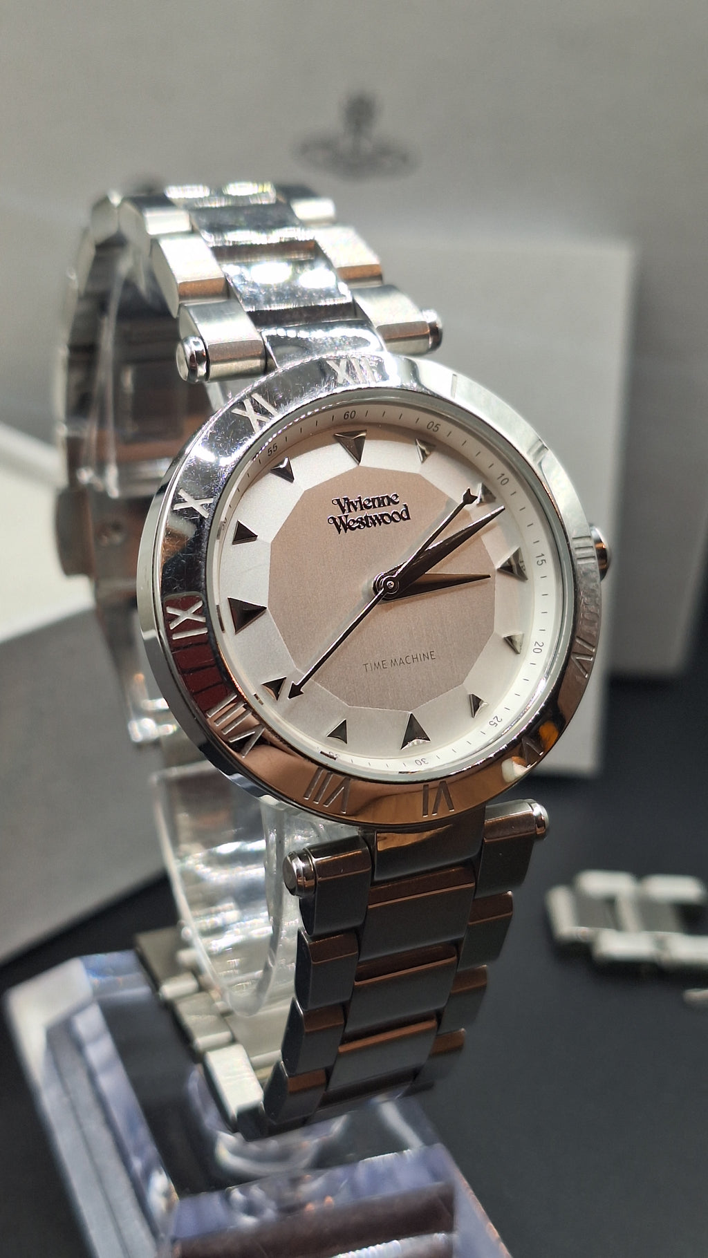 Vivienne Westwood Montagu Ladies Silver Watch With Silver Dial - VV206SLSL