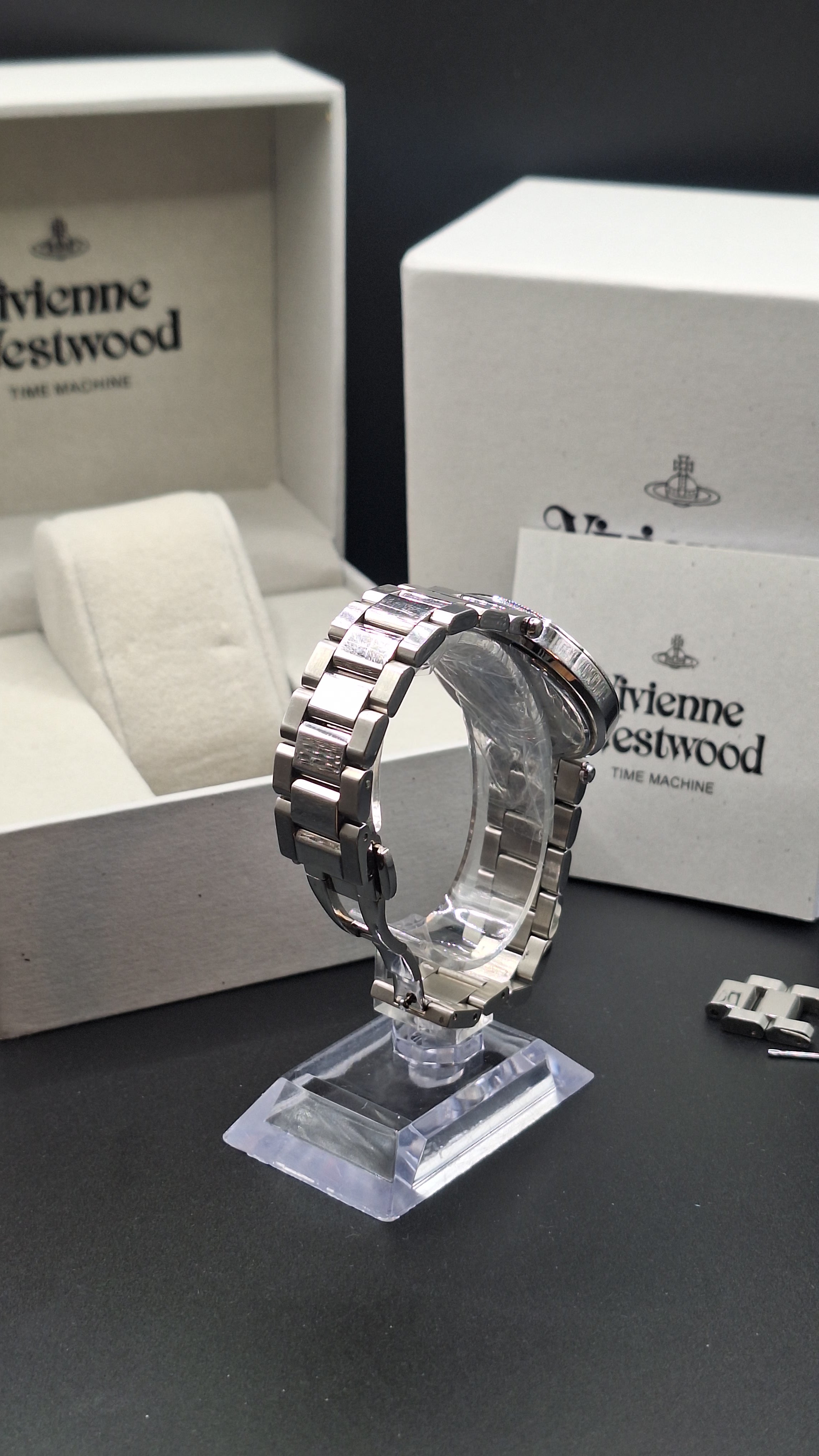 Vivienne Westwood Montagu Ladies Silver Watch With Silver Dial - VV206SLSL