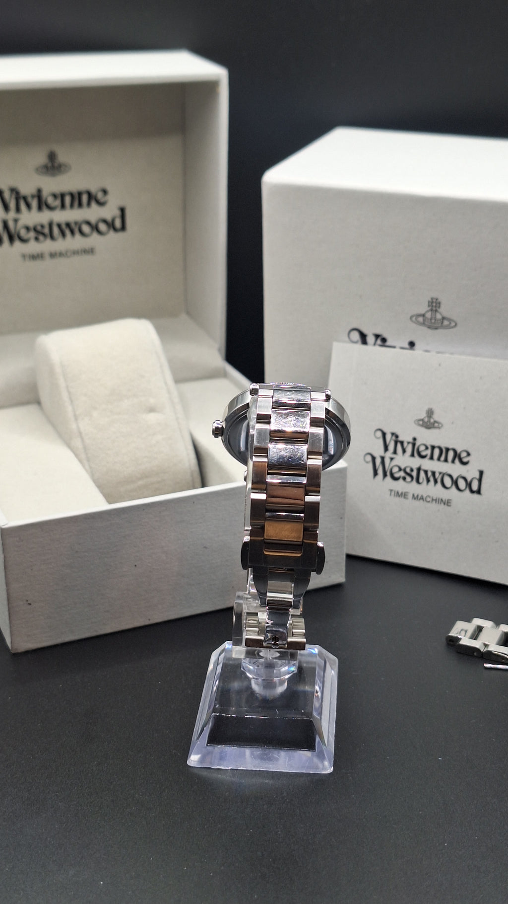 Vivienne Westwood Montagu Ladies Silver Watch With Silver Dial - VV206SLSL
