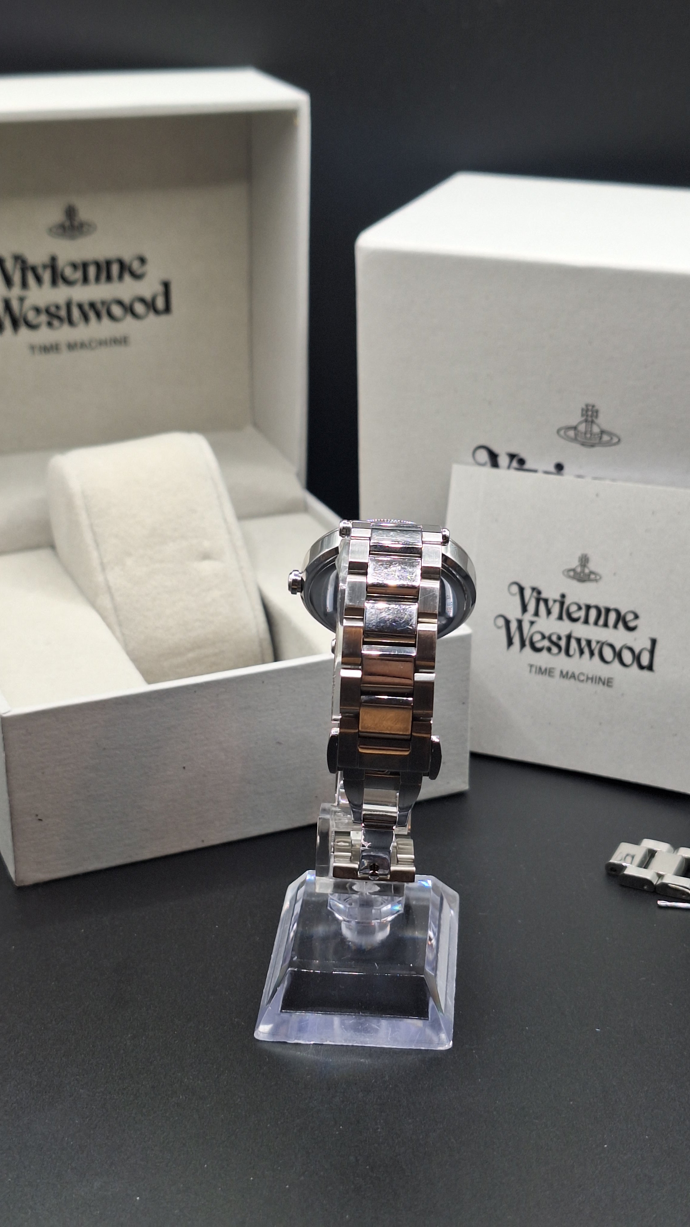 Vivienne Westwood Montagu Ladies Silver Watch With Silver Dial - VV206SLSL