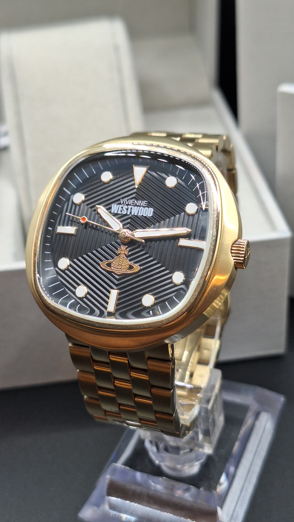 Vivienne Westwood Lexington Mens Gold Watch With Black Dial - VV177GDBK