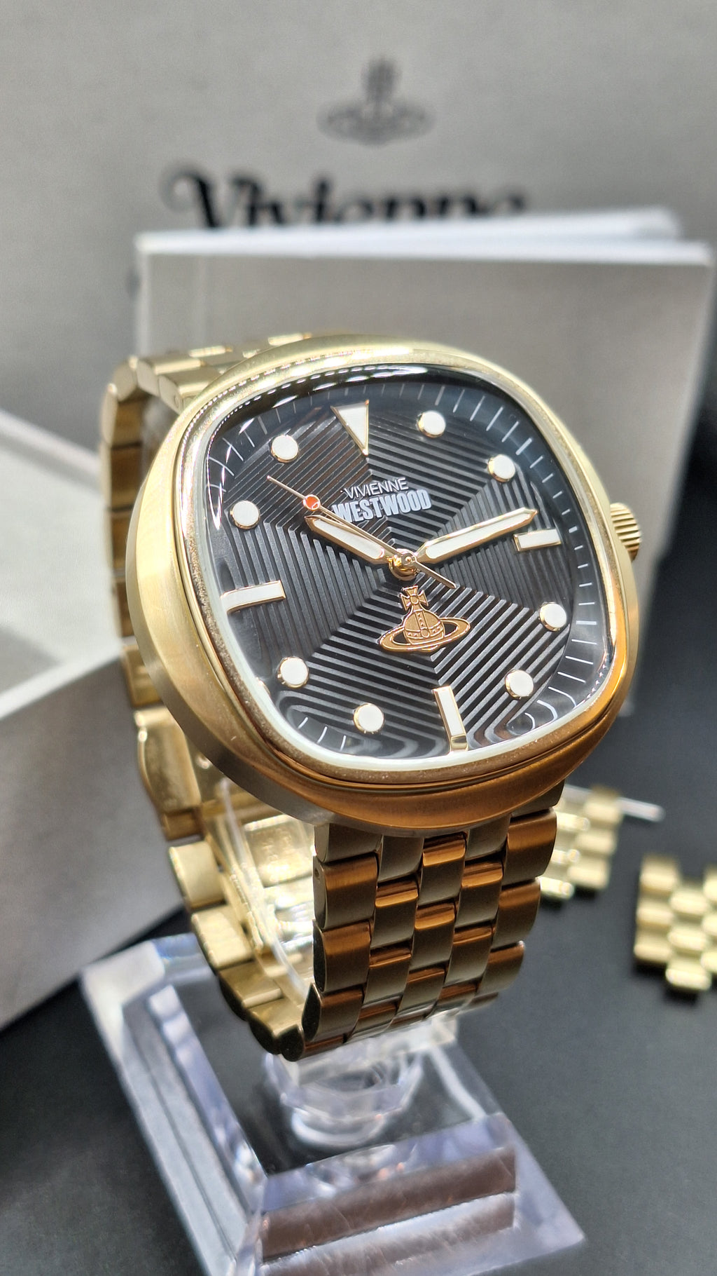 Vivienne Westwood Lexington Mens Gold Watch With Black Dial - VV177GDBK