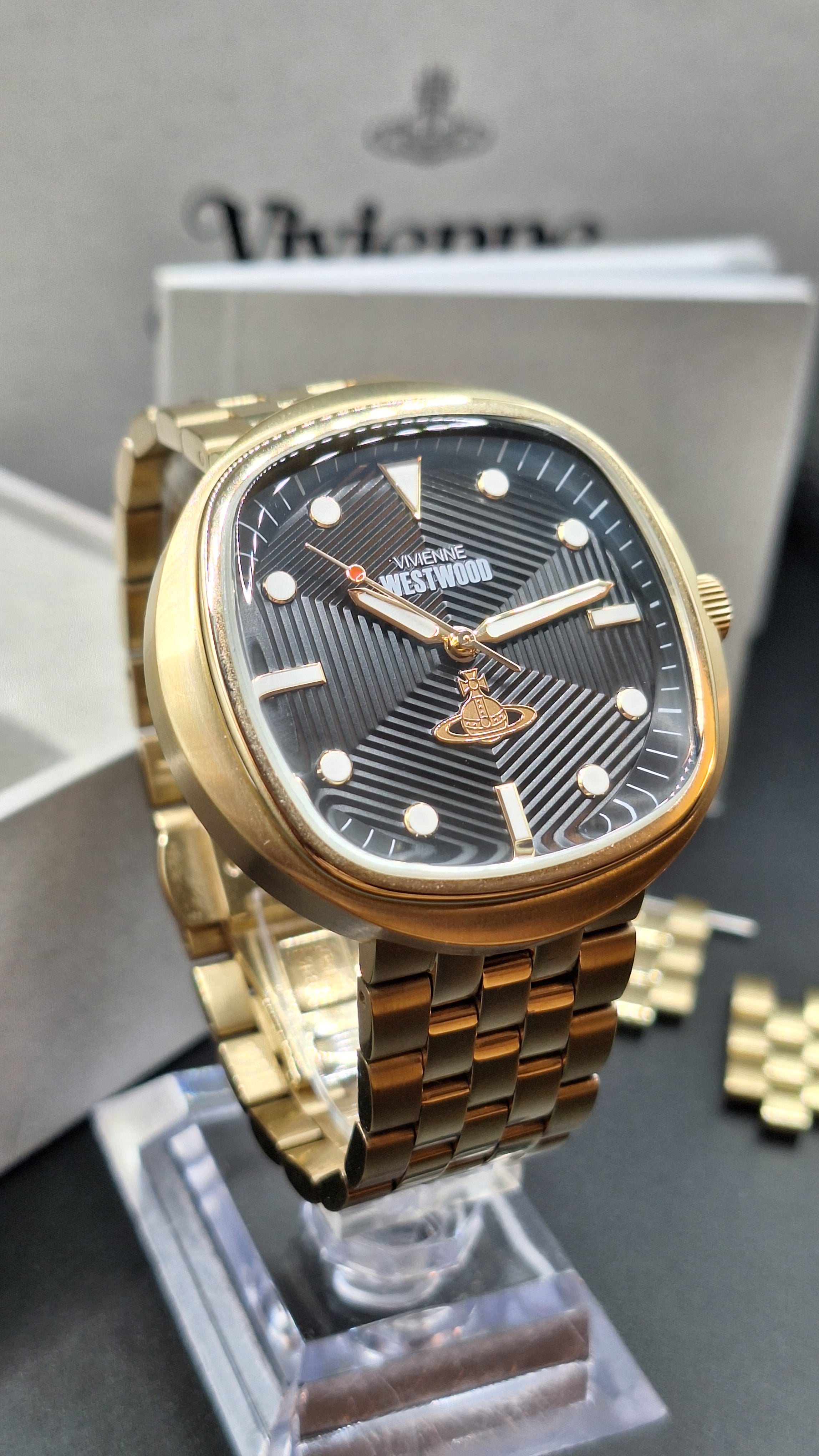Vivienne Westwood Lexington Mens Gold Watch With Black Dial - VV177GDBK