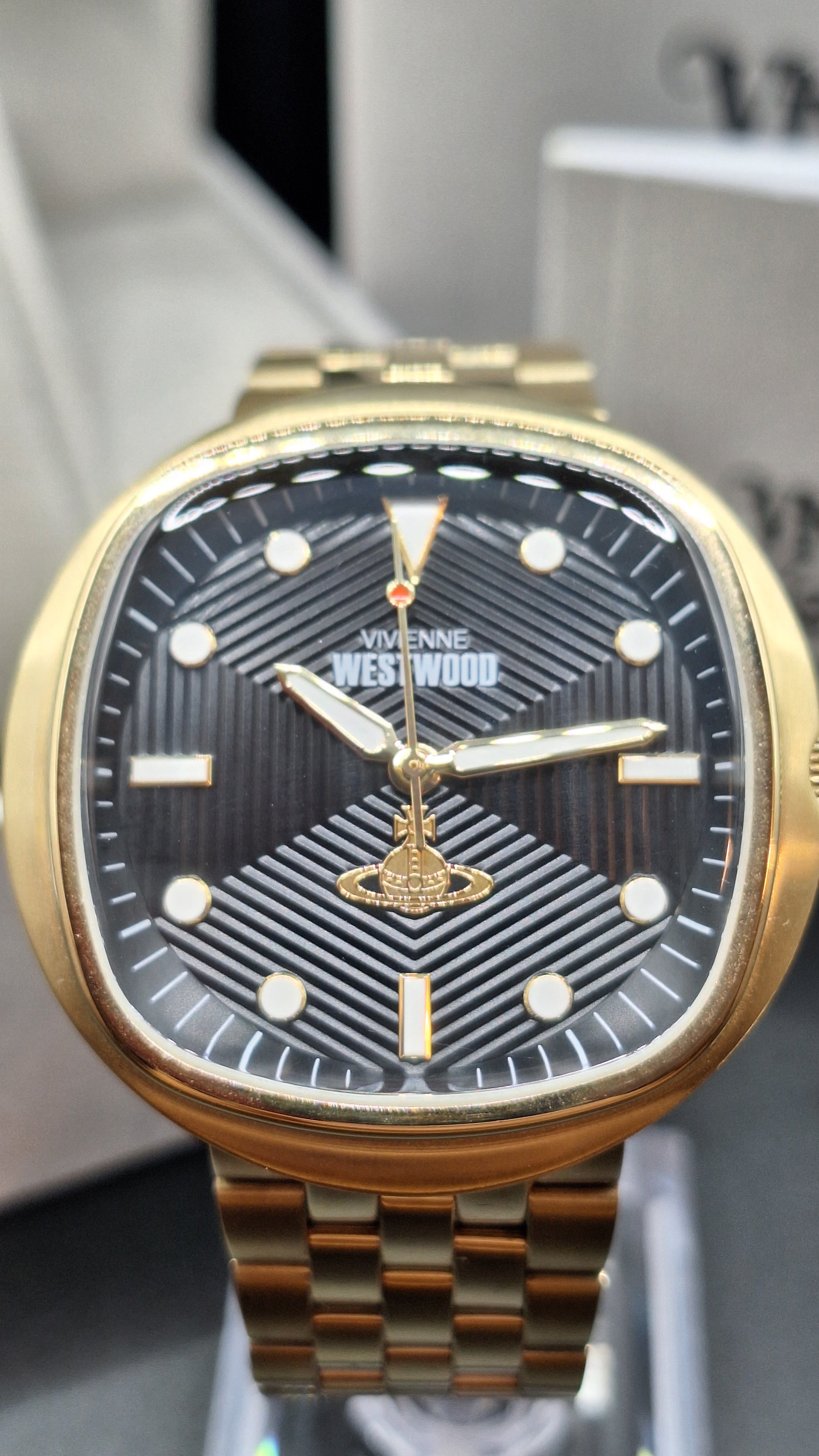 Vivienne Westwood Lexington Mens Gold Watch With Black Dial - VV177GDBK