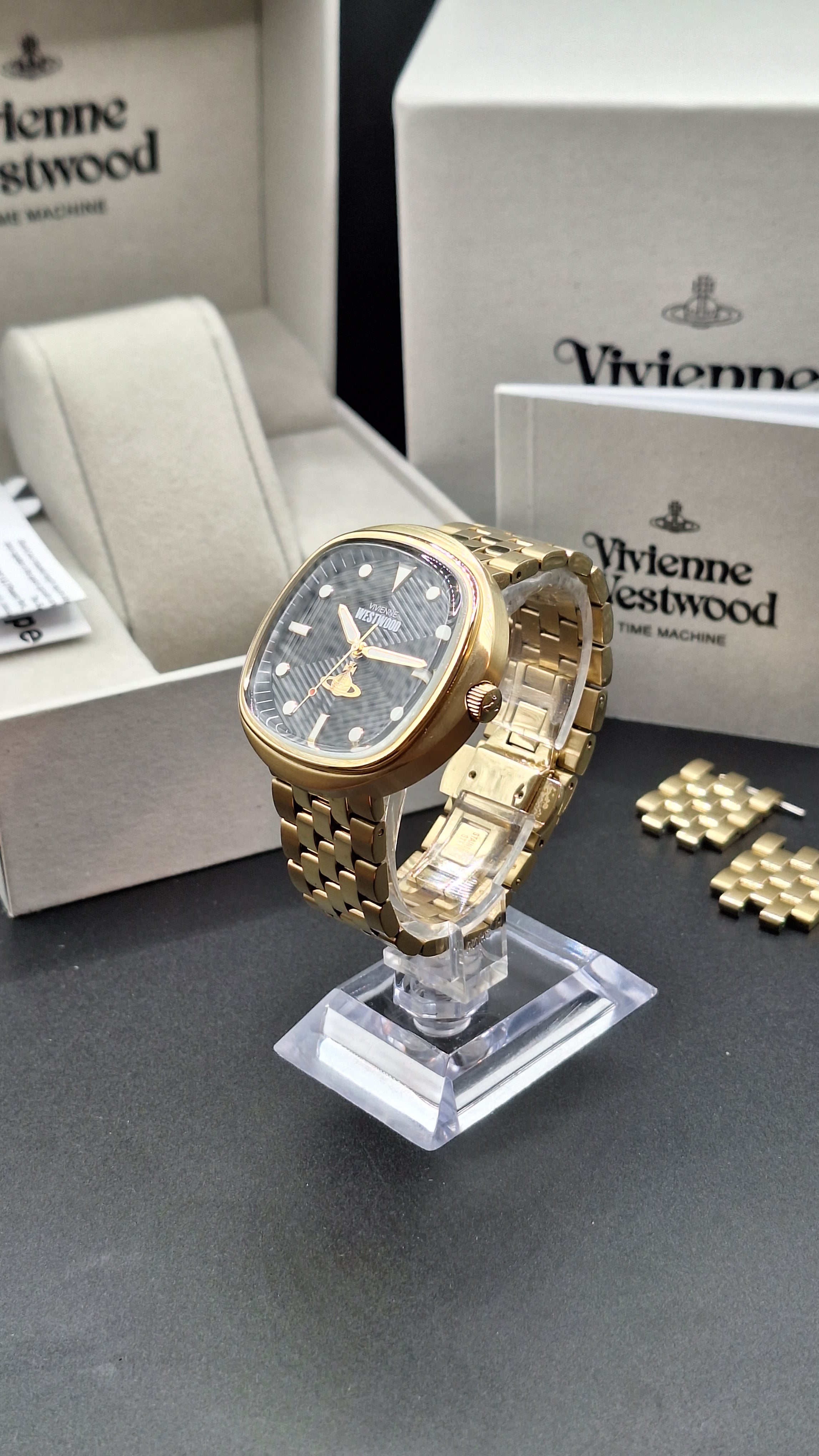 Vivienne Westwood Lexington Mens Gold Watch With Black Dial - VV177GDBK