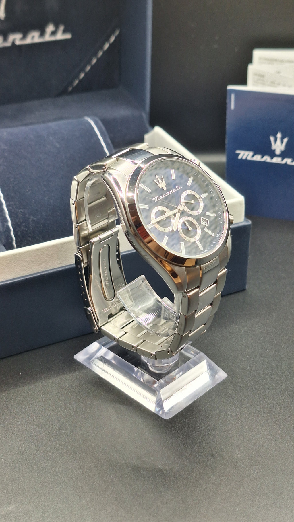 Maserati Attrazione Mens Silver Watch With Blue Dial - R8853151005