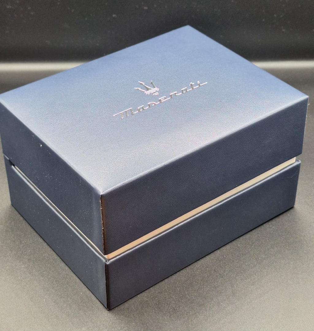Maserati Attrazione Mens Silver Watch With Blue Dial - R8853151005