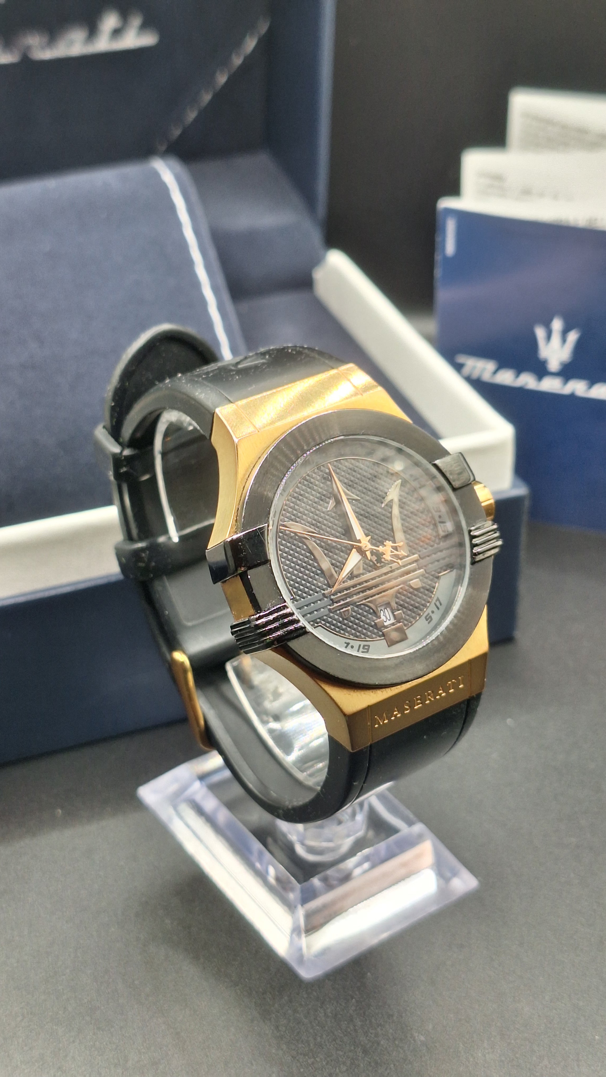 Maserati Potenza Mens Gold Watch With Black Silicone Strap - R8851108002