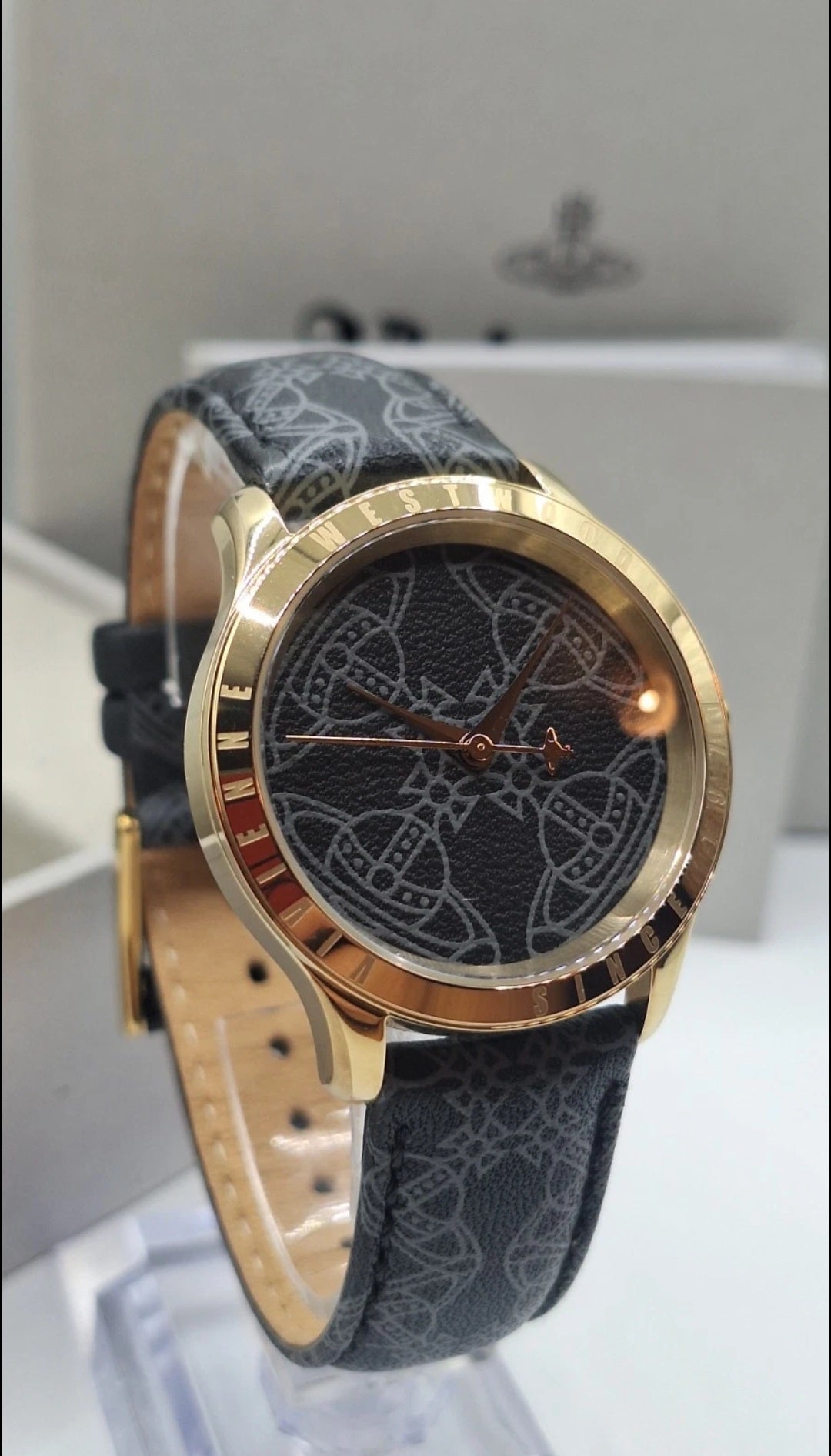 Vivienne Westwood Berkeley Womens Black Watch With Leather Strap - VV268GDBK