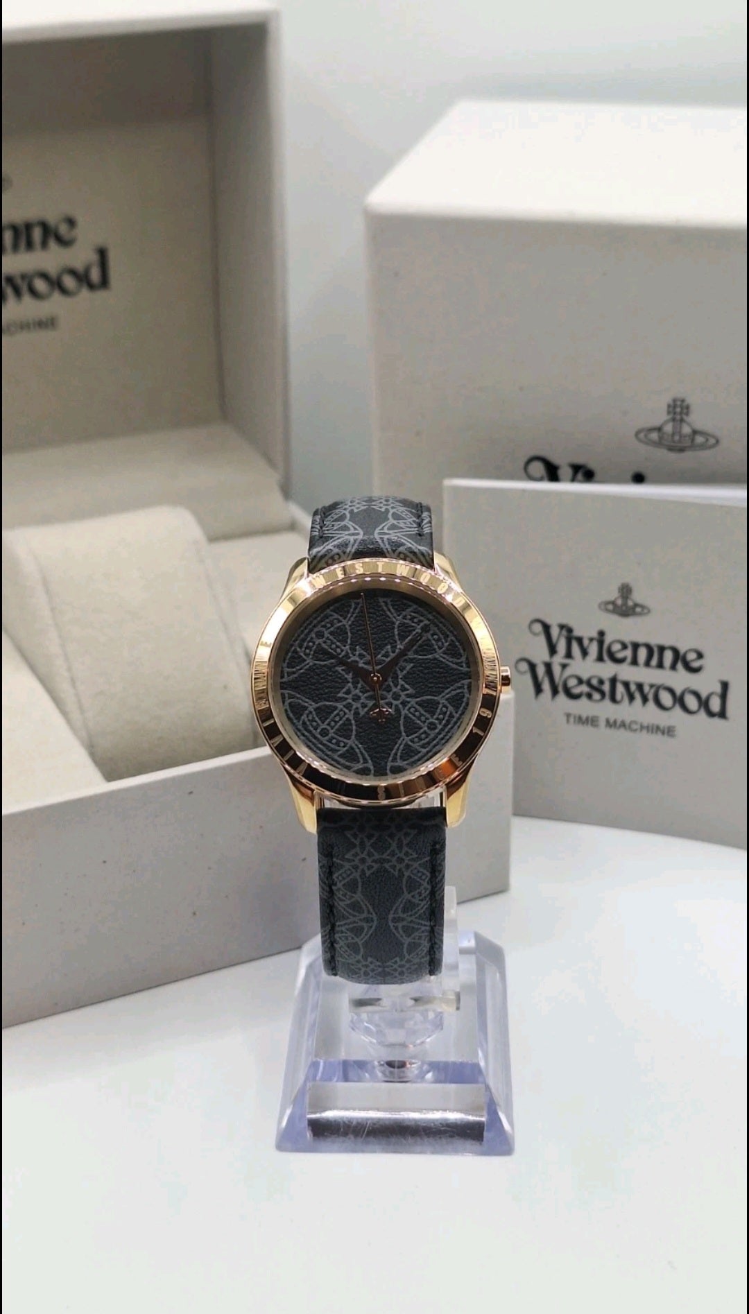 Vivienne Westwood Berkeley Womens Black Watch With Leather Strap - VV268GDBK