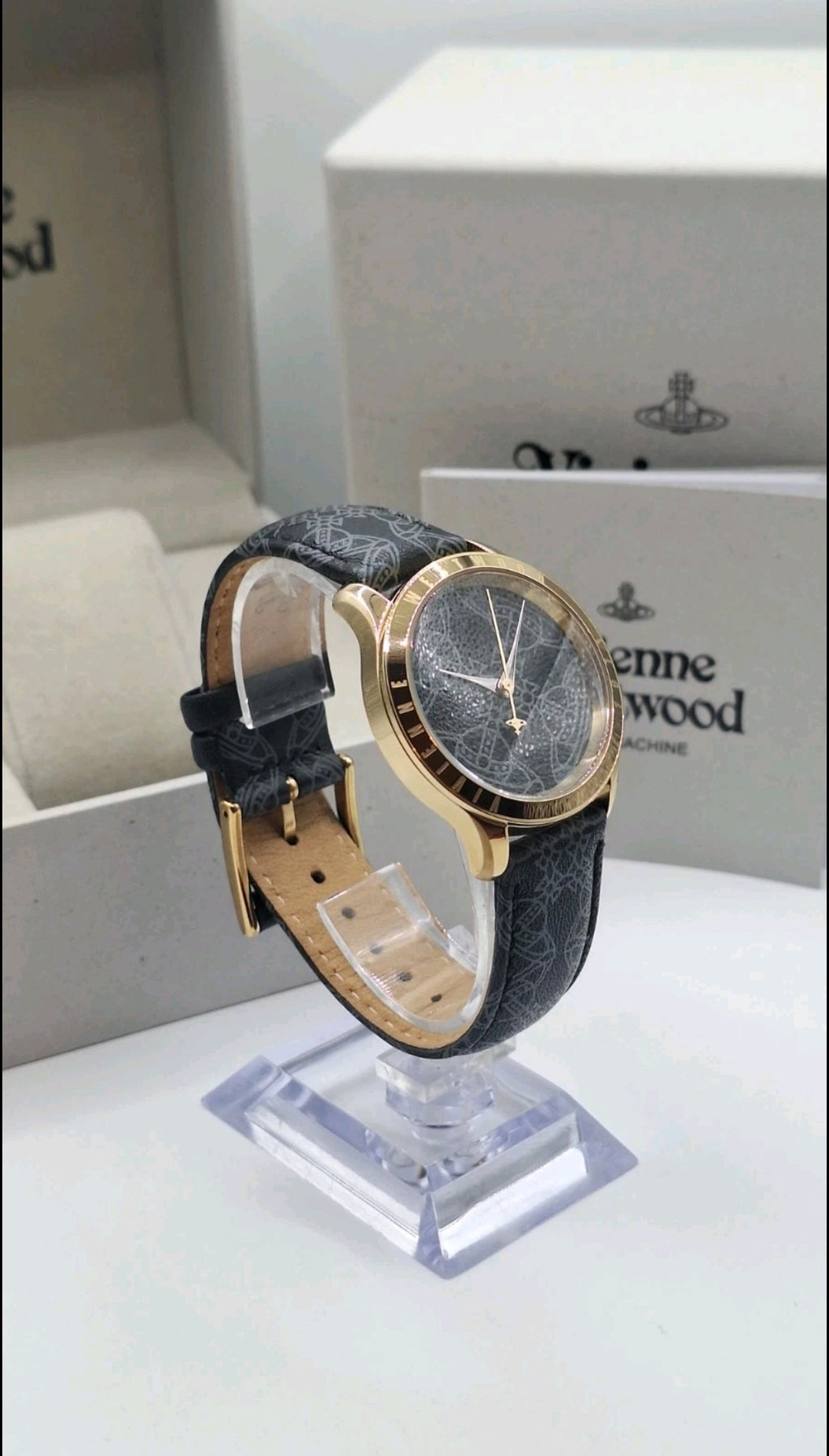 Vivienne Westwood Berkeley Womens Black Watch With Leather Strap - VV268GDBK
