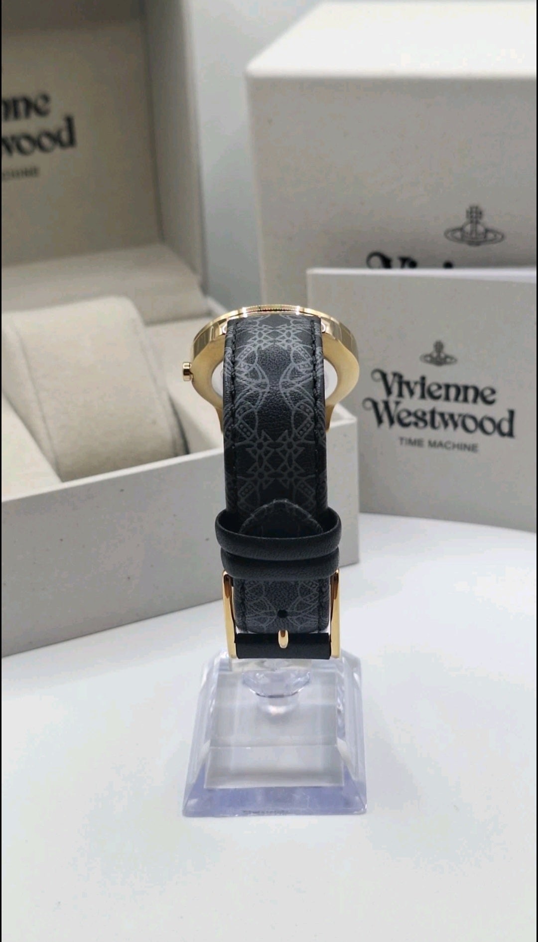 Vivienne Westwood Berkeley Womens Black Watch With Leather Strap - VV268GDBK