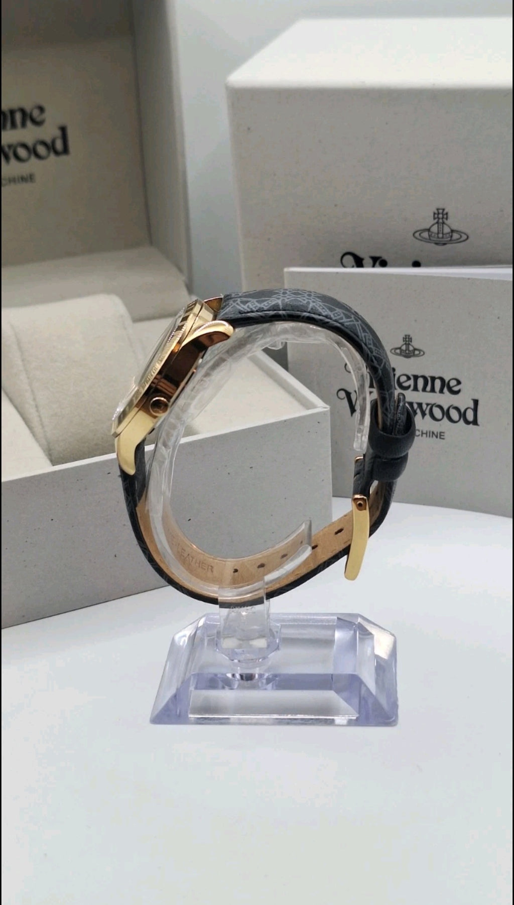 Vivienne Westwood Berkeley Womens Black Watch With Leather Strap - VV268GDBK