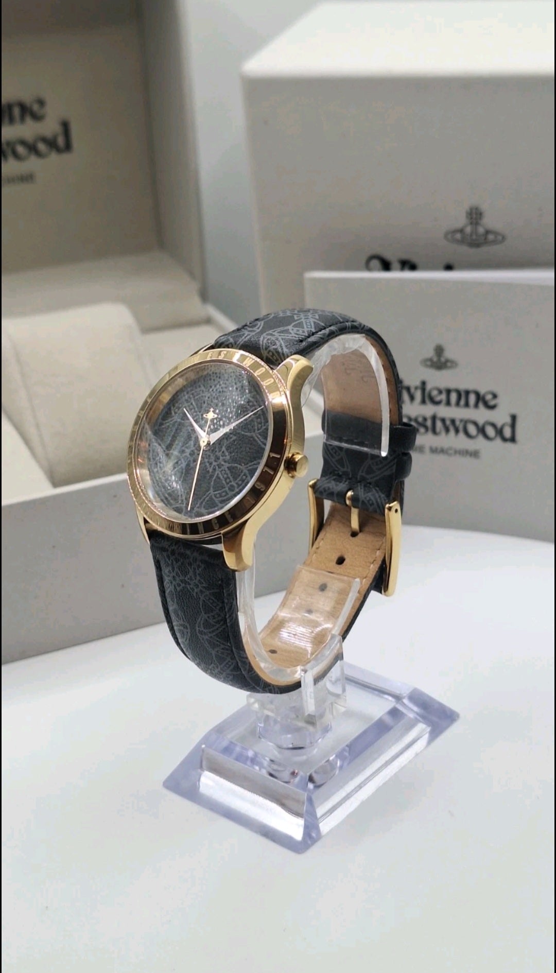 Vivienne Westwood Berkeley Womens Black Watch With Leather Strap - VV268GDBK