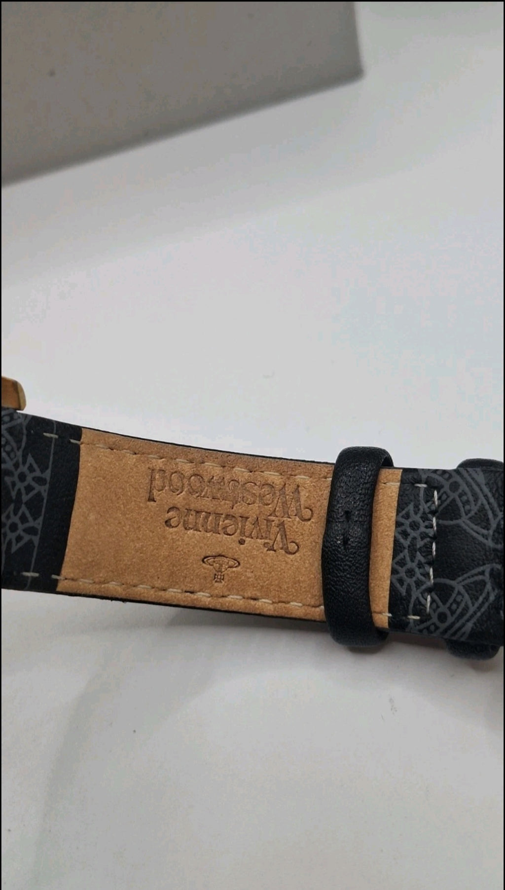 Vivienne Westwood Berkeley Womens Black Watch With Leather Strap - VV268GDBK