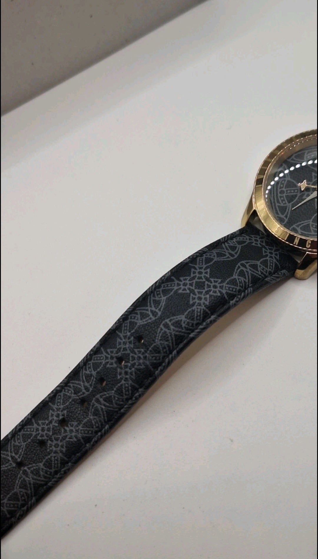 Vivienne Westwood Berkeley Womens Black Watch With Leather Strap - VV268GDBK